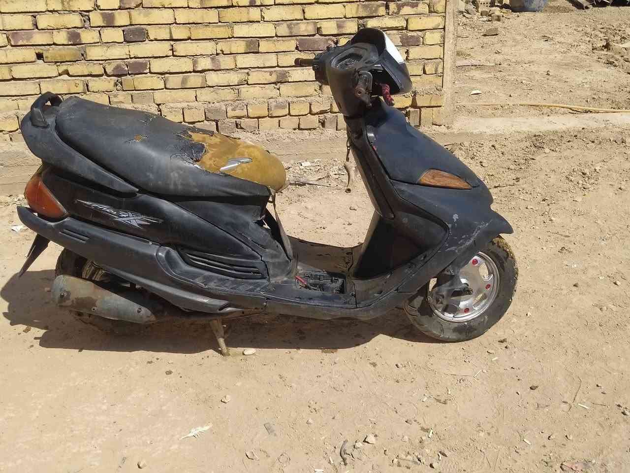 دراجه فراشه للبيع عنوان بابل القاسم الدراجه جانت متروكه بس شغاله حاليا سعره ١٠٠  سعر باسكال لاتكلي شبيه مابيه  تجي تشغل  وتطلع بيها وتاخذه ماعرف بيهن ***********
