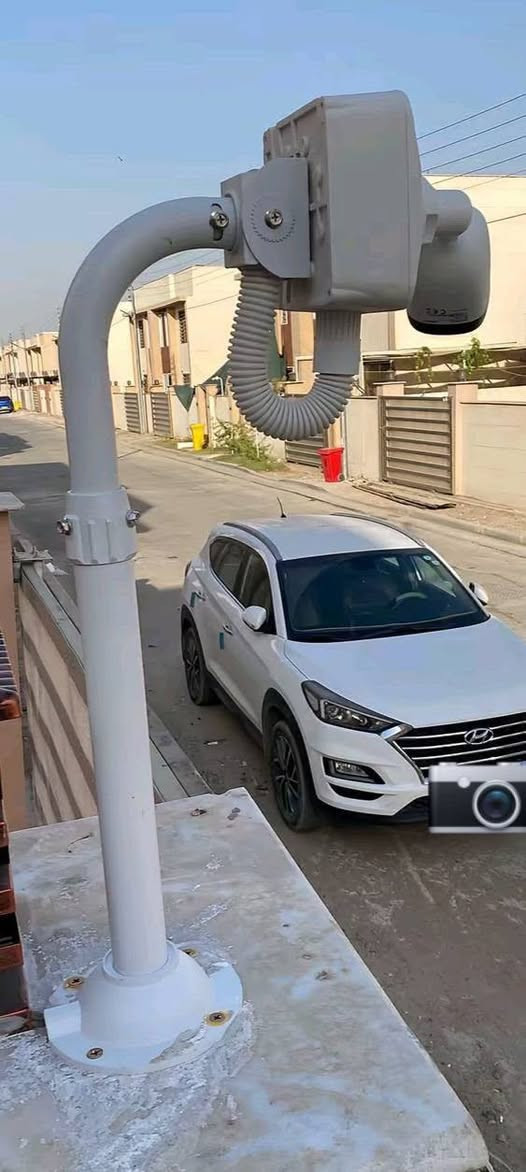 🔒 أمان بيتك وعملك هو أولويتنا!
حابب تطمن على عائلتك وأنت برة البيت؟ أو تتابع شغلك ومحلك من أي مكان 
نوفر لك أحدث منظومات كاميرات المراقبة بدقة عالية ورؤية ليلية ممتازة.

🔧 خدماتنا تشمل:

تركيب كاميرات (داخلية وخارجية).

ربط المنظومة على الهاتف الذكي.

صيانة وتغير المنظومات القديمة.

ضمان على الأجهزة والتركيب.

📞 للاستفسار أو الحجز، تواصل معنا عبر رسائل الصفحة أو اتصل بنا على الرقم:[***********]
