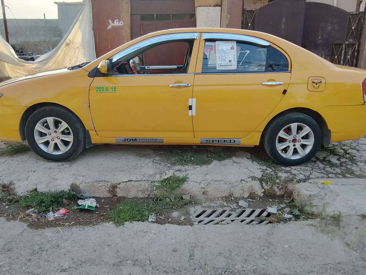 سلام عليكم عندي سيارة ليفان 620/***********الواتساب
