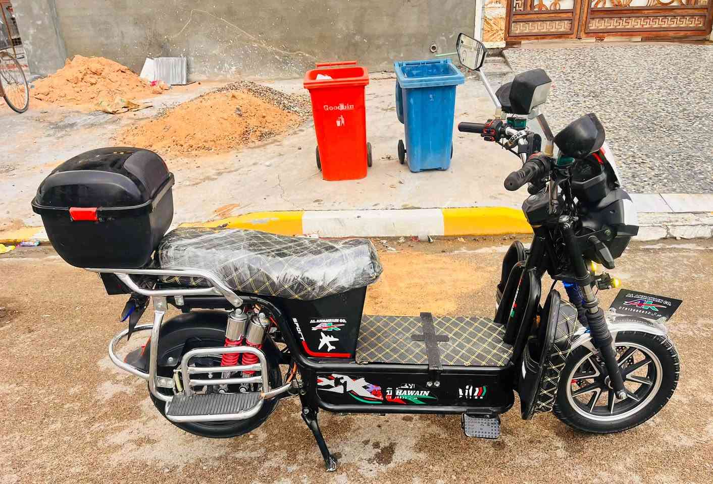 جبلي الاخوين 
 نضافه فول 
6 بطاريات ع الفحص 
جهاز نذار مانع السرقه 
ام بي 3🔊 
بصمه اصبع 
السعر550وبي مجال 
*********** 
‭***********

