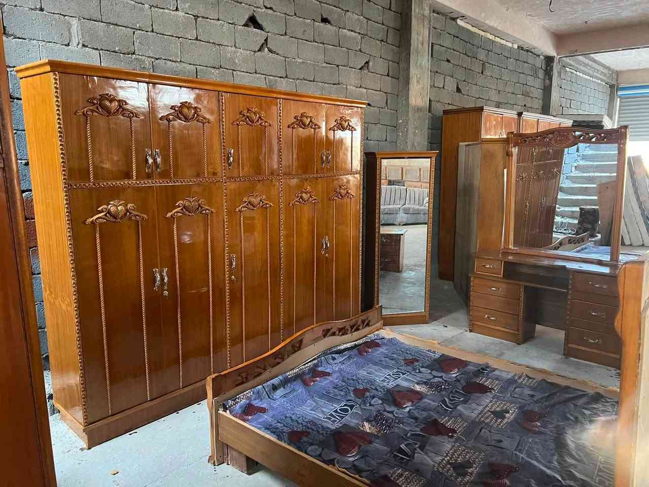 غرف نوم صاج داخل وخارج عدد 5
المكان بابل قضاء المحاويل مقابل معسكر المحاويل البوابة الشمالية بتجاه بغداد 
يوجد لدينا خدمة توصيل 
للاستفسار الاتصال على الرقم التالي *********** او التواصل عبر الواتساب برقم الاسيا

