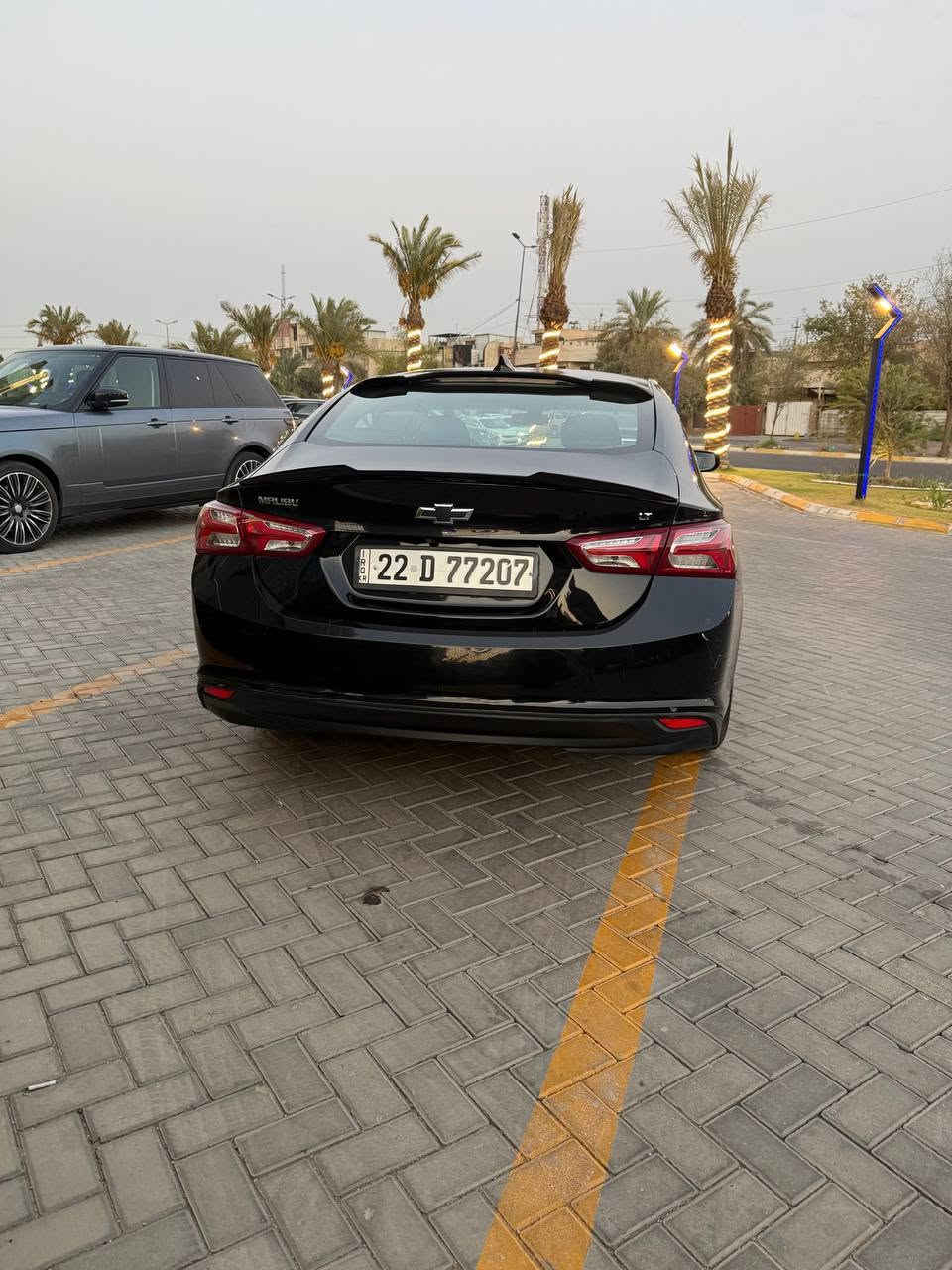 سلام عليكم ماليبو موديل 2021 فول ما عده فتحه حادث السياره تبديل بنيد مثبت سرعه بصمه حساسات تثبيت على الطريق  السياره نضيفه وارد امريكي السياره ارقام انكليزيه حديثه رقم اربيل السياره موجوده بغداد*********** السعر شده وبيها مجال
