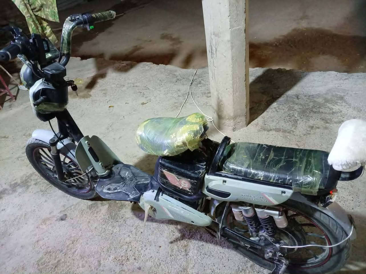 موطور شحن موديل 20 بطاريات جدد صار سبوع مبدلات
يفيد الي عنده مدرسه شغل خدمي حيل 
لايت عالي ناصي  اشاير هورن كهربائيات شرط الفحص
نضافه 75
السعر 180وبي مجال الشراي 
الرقم ***********
