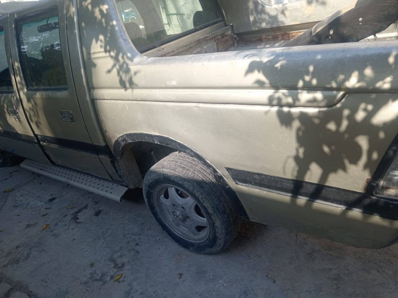 السلام عليكم من رخصت صاحب الاكروب المحترم بيع سريع بيكم كريت ويل ٢٠٠٤ صيني تخم تاير السياره احله من الصورالسياره شوف العين تحويل ثاني يوم مكينه فاره يطق ابيعه هلموجت بس تحويل قفل ١٧ مكاني بابل المسيب ٧٧٣٣٦٦١٣٧٥ واتساب*********** مابيه اي عمله
