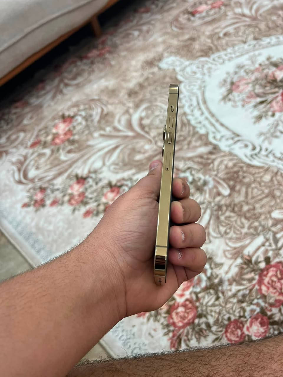 سلام عليكم شباب ايفون 13 برو ماكس ذاكره 256 g
بطاريه 85 امريكي مسج ابل قطعة اصليه من ابل 
شاشه لون صحراوي شبيه ال ١٦ 
رقمي *********** سعر مناسب 
جهاز نضيف شخطة مابي
مكاني بغداد حي اور
