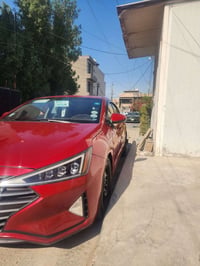 النترا 2019 سياره حادثها بس بنيت فقط سياره نيابل واحد مكينه وكير مقفول...
