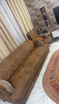 تخم تركي ٨ مقاعد للبيع نضيف جدا ب200 وبي مجال الاستفسار ع الرقم 077122...