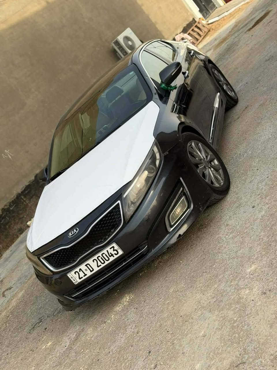 سلام عليكم اوبتما موديل  2015 مريكيه بيها جاملغ وبنيد بدون داخل كير محرك حداديه كفاله فول موصفات عده الفتحه سنويه لل2031 تريد وكاله تريد تحويل بل يعجبك تبريد ثلج تخم تاير كهربائيت كلها شغاله مكاني بابل سعر 90وبيها مجال شراي يتصل ويدلل ***********
