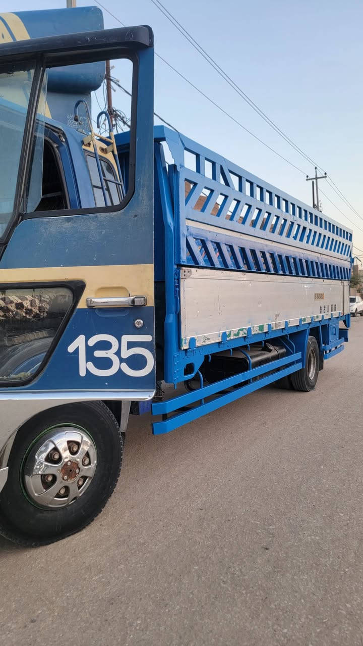 هينو طيره للبيع
طول 6وربع تجفيت ارقى تجفيت سياره ناعمه ونضيفه 
رقم صدامي معلايه 
شاصي مكفول من الشخط 
سياره كلش نضيفه 
المكان كربلاء 
***********
***********
