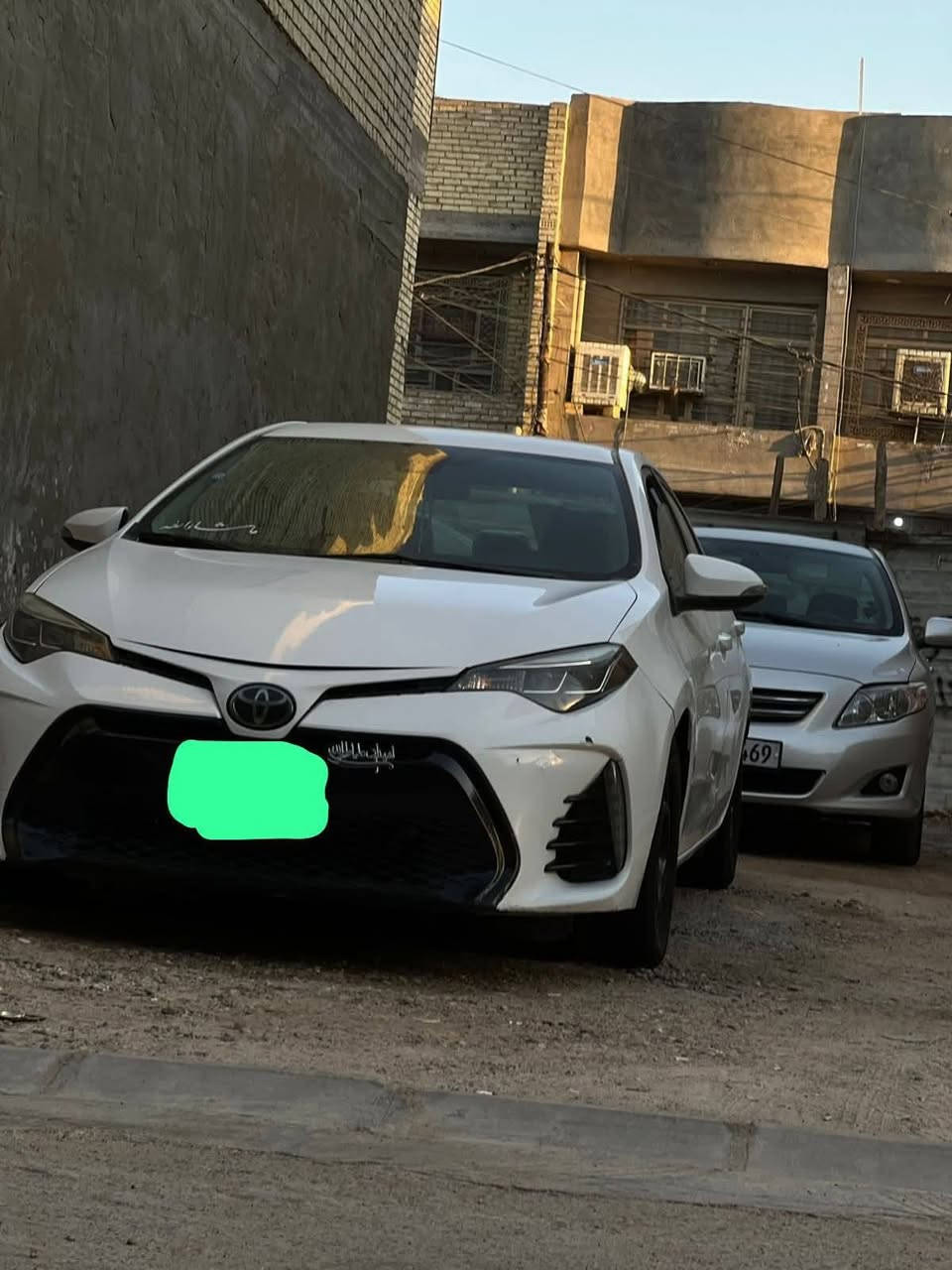 السلام عليكم
كورلا SE موديل 2018

رقم بغداد بسمي جديد

مواصفات se

تحكم استيرن جهتين

شاشة وكاميرا وبلوتوث

شفتات سرعة

مثبت سرعة

رادار توقف ذاتي /اوتو بريك

مانع انزلاق

تحديد مسار

نظام نورمال و ايكو و سبورت واشارات بالمرايات

كشنات جلد

لايت عدسة زينون عالي وناصي ولد نهاري

كير ومكينة وتبريد خير من الله 

السيارة ليبل واحد ومامبدل بيها ولاقطعة

بدون ايرباك وبدون دواخل

صور الحادث مرفق بالمنشور
السعر ١٢٨ وبيها مجال

مكان السيارة  ديالى. الخالص / الدوجمه

***********
