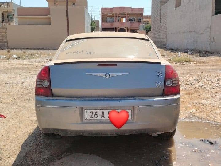 السلام عليكم أوباما للبيع موديل ٢٠٠٦ رقم صلاح الدين دولي باسمي شرط التحويل كير ومحرك واكسل كلو شرط السياره مصبوغه حزام السعر ٧٨ وبيها مجال ترهم أقساط مقدمه ٥٠ وباالشهر ٣ وترهم مراوس باافانتي اوالنترا حصرا للإستفسار *********** وينهم سواق بغداد تفيدكم سياره نضيفه

