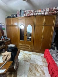 غرفة تسكام • ميز طعام وكراسي • ديوانية