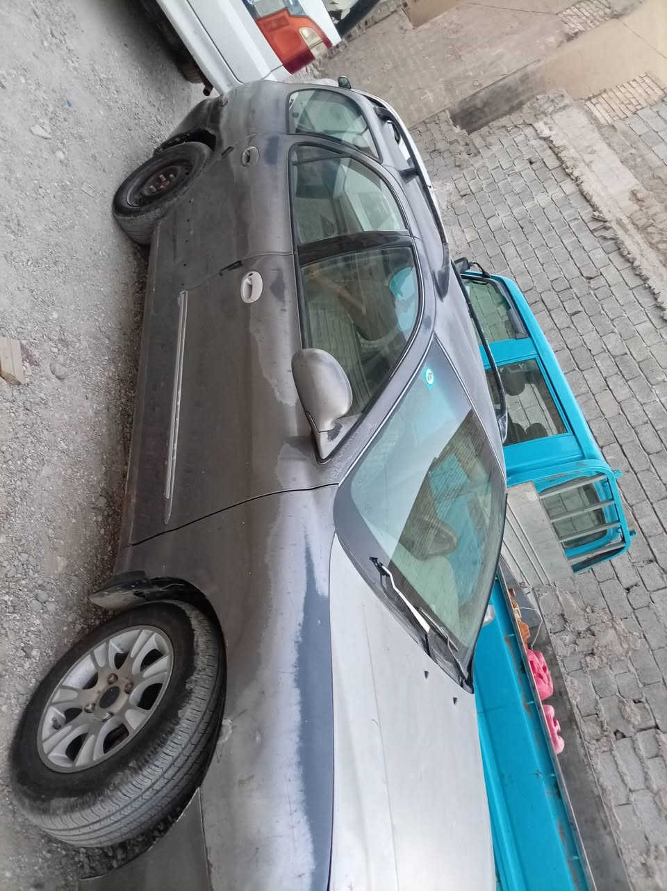 سلام عليكم الانتره موديل ٢٠٠٠اوتو
سياره بلاديه باسمي

بيها نواقص جدن بصيطه مثل ماموضح السكن والماسحه

محرك كير كفاله المحرك ٢٠٠٠مفتوح انسه صرف البانزين

السعر ٣٨وبيها مجال بصيط 

مكان السياره بغداد ابو غريب

رقم بغداد دولي

*********** رقم الوالد
