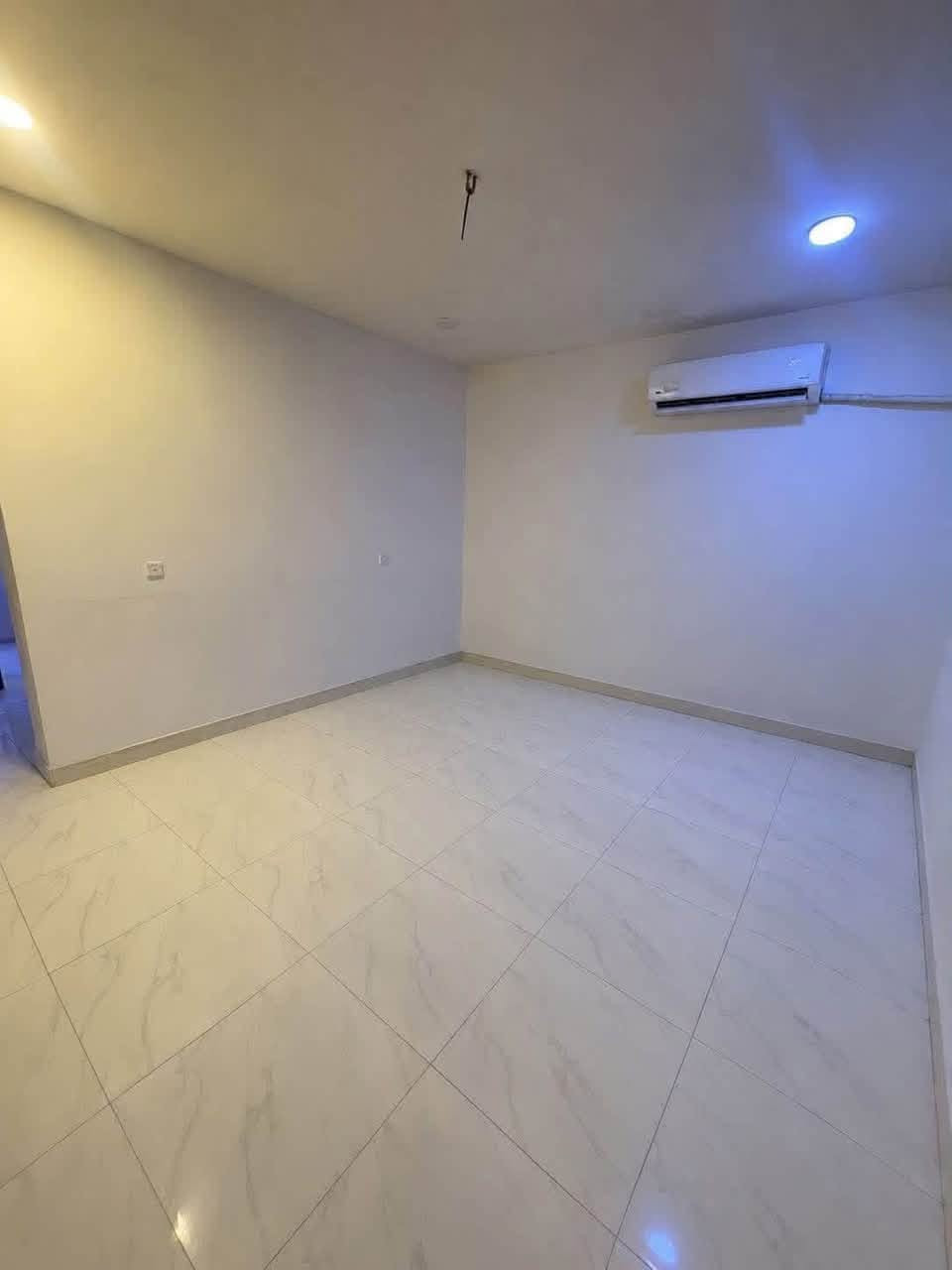 المساحه 50 متر واجه 5 نزال 10 🏡

طابو زراعي اقرار محكمه سند 25 

كامل الخدمات مي مجاري كهرباء تبليط 

الدار مبني طابق واحد كامل صاله ومطبخ وصحيات ومنور 

صاحب الدار الشرعي 

الموقع🏡 بغداد الكرخ شهداء السيديه الزراعي شارع السمجه قرب كليه السلام والبحث العلمي 

معروض بسعر جدا مناسب 45 وبي مجال

لاتصال والاستفسار ***********
