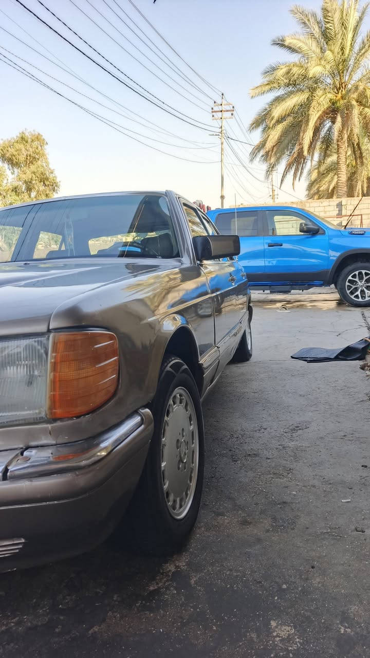 سلام عليكم مارسدس راسي 300مديل87 رقم بغداد سياره جاهزه تخم تاير كهرباء كله شغاله مكينه وكير2500شلعه ومعدل يخبل سعر 45وبيه مجال مكان كربلاء رقم الهاتف*********** شراي يتصل وبيك خير وتدلل مو شراي اعبر المنشور
