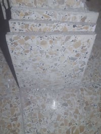 كاشي مستعمل • ٣٥٠ قطعة