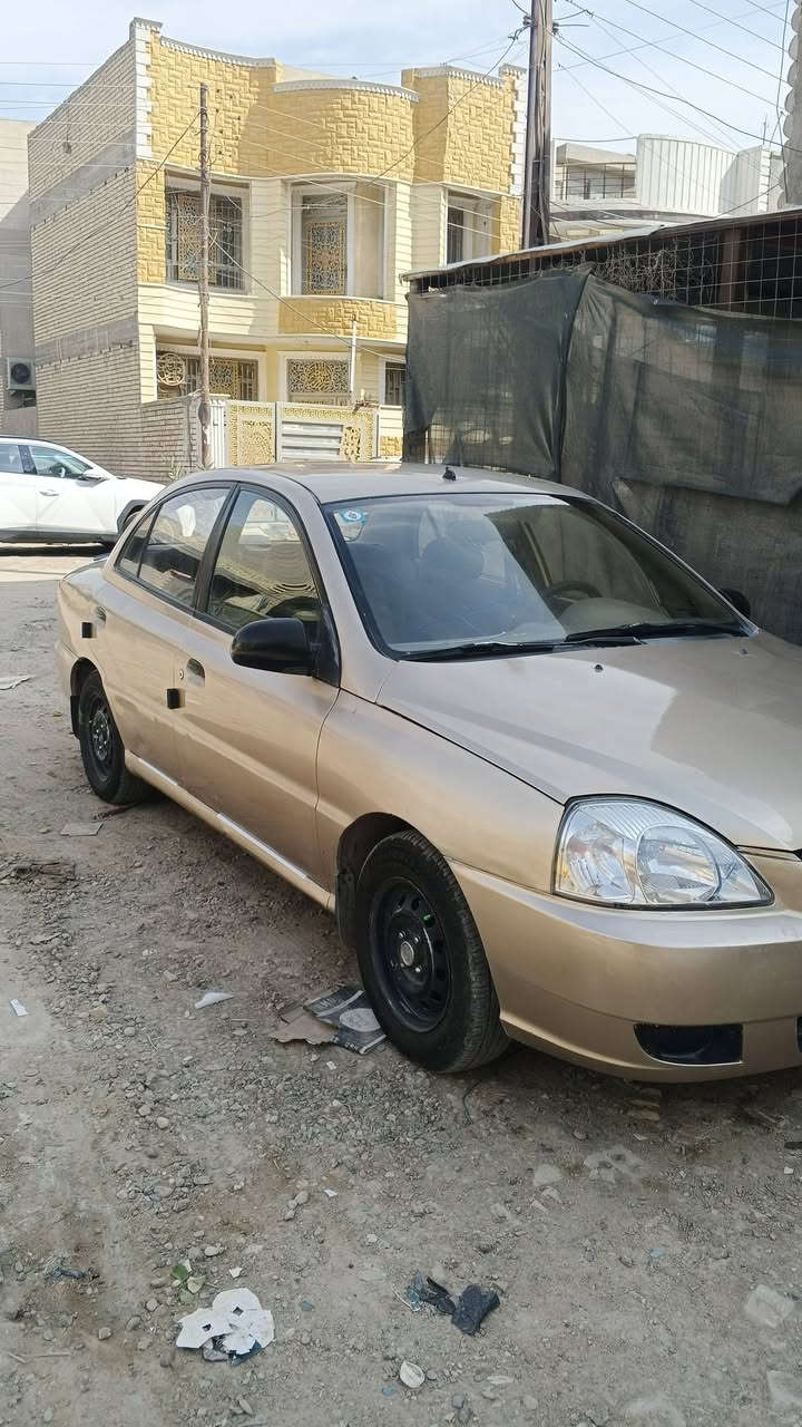 كيا ريو • ٢٠٠٤ • رقم بغداد