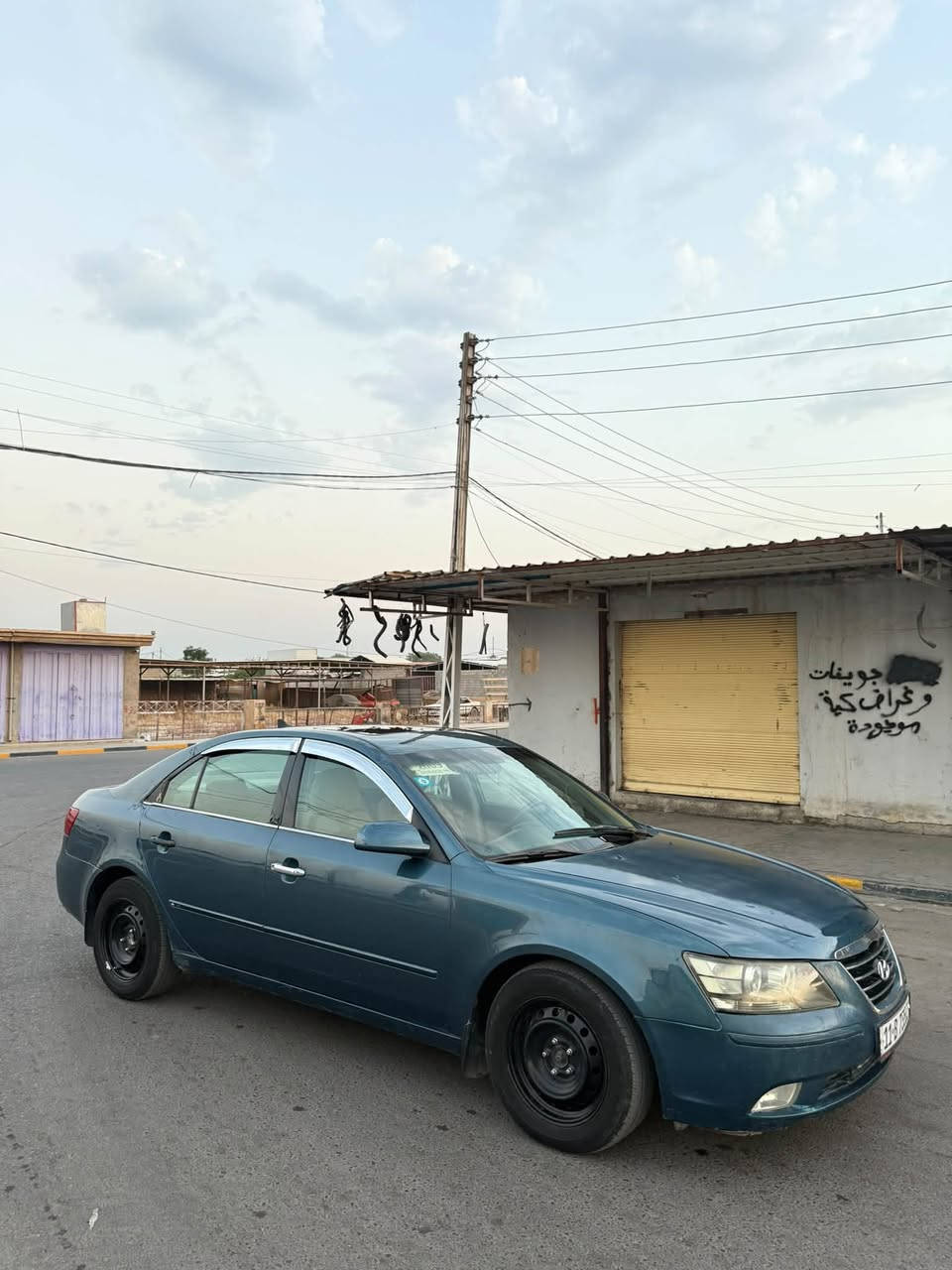 السلام عليكم للبيع فقط بدون مراوس 
هونداي سوناتا 2007 محدثه 2010  وارد أمريكي فول مواصفات  رقم بغداد دولي سنويه و هزه و ارقام كله جديد شرط تحويل ثاني يوم محرك V6 حجم 3300 محرك كير خير من الله  السياره حيل ناعمه تخم تاير جديد صدر خلفي و امامي جديد باتري جديد تبريد ثلج تدفئه نار السياره بيهاا رشات بالحزام فقط اثر جراد فقط اني ابيع احزام شرط بدون قطرة دواخل  السياره جديده و مال جناي شرط ترايهاا زيرو وين ما يعجبك اطلع بيهاا 
المكان صلاح الدين 
السعر 75 وبيهاا مجال للطيبين  و اعتذر عن الاقساط و الوعده و اللي يحب تفاصيل اكثر الاتصال على الرقم 
***********
***********
