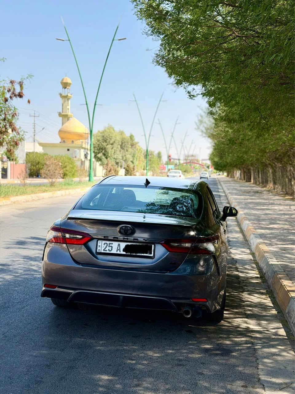 🚘 للبيع كامري 2023 SE أمريكي 🇺🇸

🔹 الموديل: كامري SE 2023
🔹 المحرك: 2.5 لتر
🔹 الكير: أوتوماتيك 8 نمر
🔹 الوقود: بنزين
🔹 الممشى: 81 كيلو متر 
🔹 اللون: نفطي 
🔹 الكشنات: جلد
🔹 الكاميرا الخلفية
🔹 حساسات توقف
🔹 حساس خطوط + تحذير مغادرة المسار
🔹 مثبت سرعة
🔹 مثبت سرعة تكيفي
🔹 مستشعر وقوف
🔹 نظام فرملة الطوارئ
🔹 تحذير من الاصطدام الأمامي
🔹 نظام أندرويد أوتو
🔹 شاشة
🔹 مراقبة النقطة العمياء
🔹 مقاعد كهربائية
🔹 قفل مركزي للأبواب
🔹 مصابيح زينون أمامية
🔹 عرض المعلومات على الزجاج الأمامي
🔹 أبل كار بلاي
🔹 التحكم الإلكتروني في الثبات

🛠️ الضرر: فوك رقم بصندوك شوية صبغ فقط 
✅ السيارة ما بيها أي نقص.

💰 السعر: 225 وبيها مجال 

📍 المكان: كركوك 
📞 للتواصل: *********** كركوك, العراق
