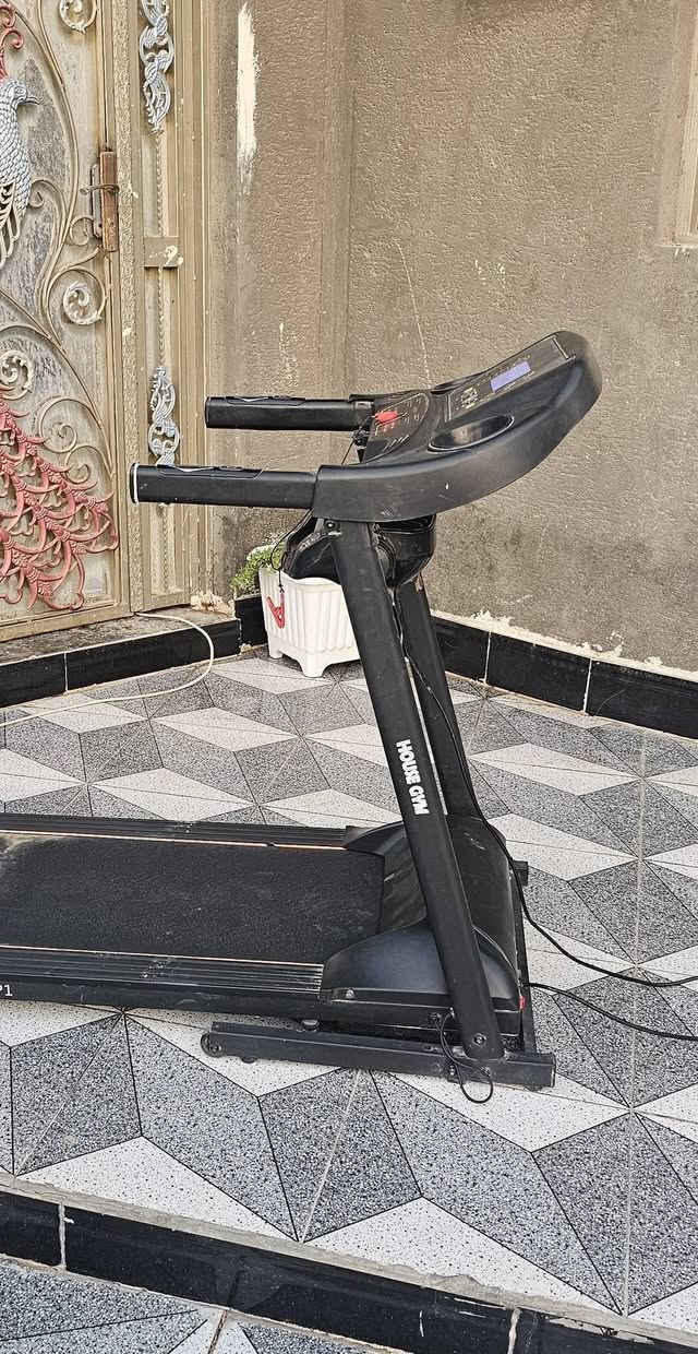 قايش للبيع مع رجاج بطن
مكان الرميثه
***********
