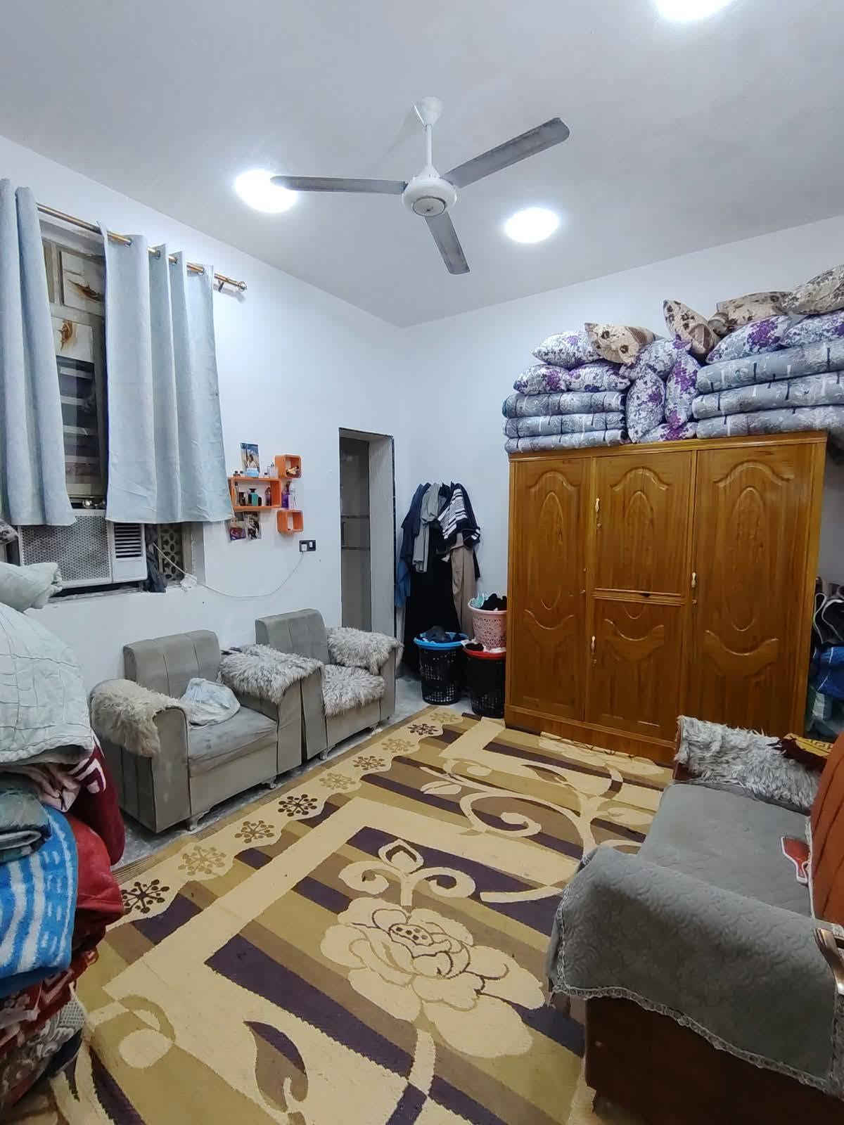 #بيت_للبيع_سند_25_مفوض_بالطابو
المساحه 95 متر بناء حديث سنة 2026
بناء طابوك  كونكريت بناء درجه اولى
مكانه الطينيه قرب شارع 100 اطبله من 
يم الصيدليه الي قبل جسر المشاة
باقي التفاصيل على الرقم
*********** بي واتساب
