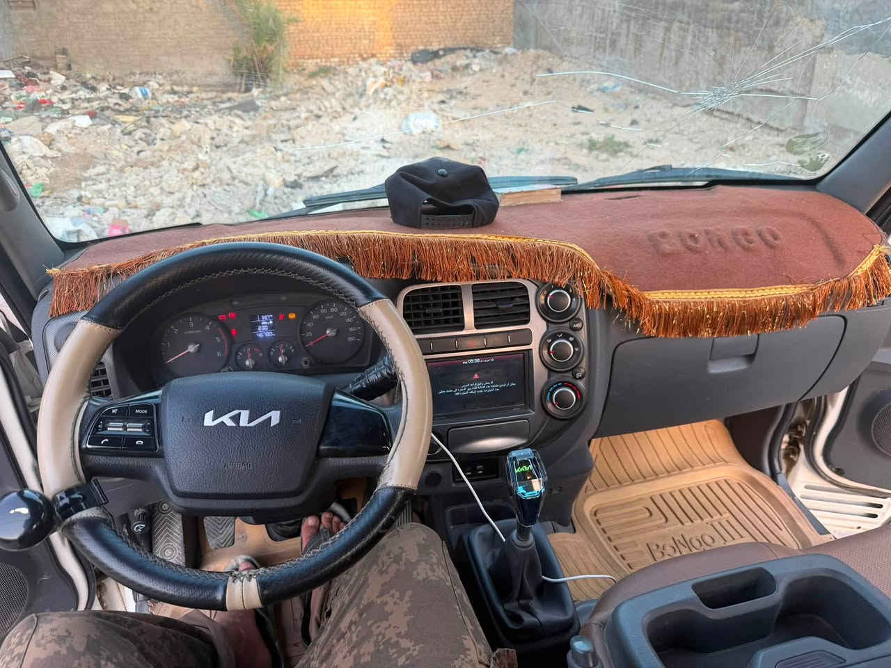 سلام عليكم عندي سيارة للبيع السعر190 فيها مجال***********

نص مكتوب في الصور:
- ***********