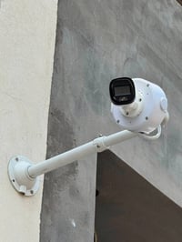 رحم الله امرأ عمل عملاً صالحاً فأتقنه بعض اعمالنا للكاميرات المراقبة ف...