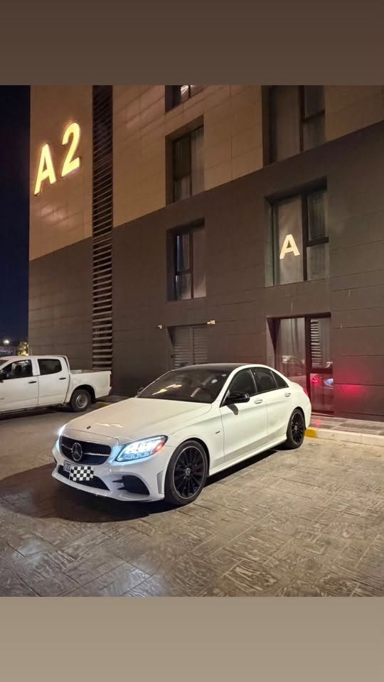 Mercedes C300 2021 kit amg ابيض

هيكل (AMG)بلادي شركة.
النسخة الرياضية 
السيارة جديدة جداً جداً بحالة الشركة بعدها 
مكفولة كَير مكينة صدر بدي شخط مابيها 

فقط ضرر امريكا قطعة وحدة باب خلف السائق 
بدون ايرباك بدون دواخل 

كلشي ممبدل بيها 
مغلفة ppf كامل 
فول مواصفات

المحرك//2.0لتر توربو -4سلندر

كشنات جلد
بانوراما  
شاشه كبيره
نظام ملاحة (Navigation)+(Car play)..

داخل صاج ملكي
داخل لدات(الوان)
كامره خلفيه دواره
سستم سماعات برومستر
كشنات  مقاعد جلد اسود  وشماوا ودشبول مطعم بالصاج 
كشنات كهرباء و كشنات الامامية تدفئة مع نظام خزن (ميموري
أنارة محيطية (64لون)
رادار امامي
رادار خلفي
نقطه عمياء
بصمة تشغيل
بصمة ابواب
صندوق كهرباء
لايتات ليد (٨عدسات)+بك لايت ليد
شحن وايرلس(Auto).
بك لايت ليد
سستم سماعات برومستر.
تقرير كار فاكس موجود
سونار موجود

ماشية 23الف Km 

مرقم اربيل رقم الجديد سنوية بأسمي
مكان السيارة بغداد
للاتصال
***********

