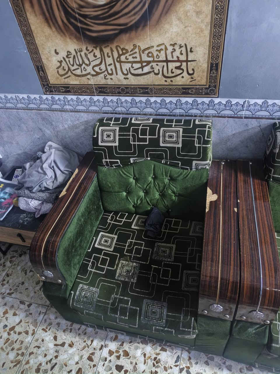 السلام عليكم تخم كامل 10 مقاعد للبيع السعر 120 وبي مجال الرقم *********** بي واتساب ومتواجد ماسنجر
