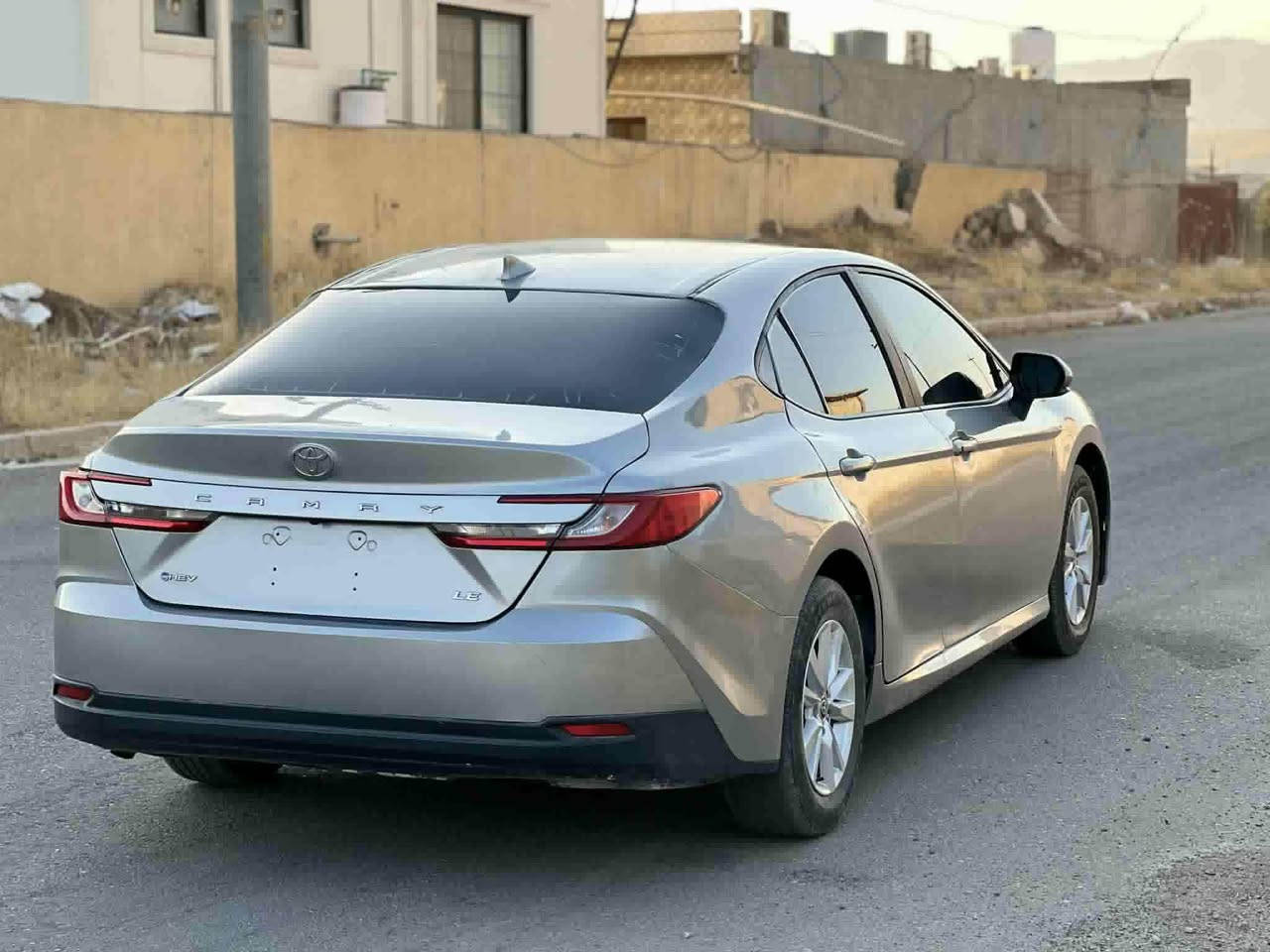 السلام عليكم 
تويوتا كامري 2025 هايبرد
بيع سريع 160$ورقه 😱😱
ضرر/ 4 قطعة و ربع قماره صبوخ 
بدون دواخل و بدون ايرباك 
بجم و خلفي كبس

مواصفات LE….هايبرد

كاميره
رادار
بصمة
كيج إلكتروني 
بريك بصمة 
شحن واير ليس
تبريد مركزي
شاشه كبير
حساس
تحكمات ستيرن
تحديد سرعه+ABC
لايد ليد
لايد زينو
نظامECO……NORMAL……SPORT 
حجر كزوز بيلادي

سيارة جاهز شرط تترقيم شيمال

السعر بلاش 160$ورقة 
(***********)واتساب فقط للتواصل
ماسنجر ❌

عنوان…(عقرة)… اكر, نينوى
