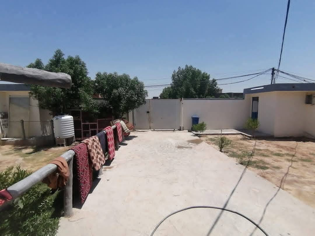 سلام عليكم  بيتين  مشترك البيع عبور جسر الفرنسي قرب دشداشه شاكر مساحه  الكلي480 كل بيت 240

***********
