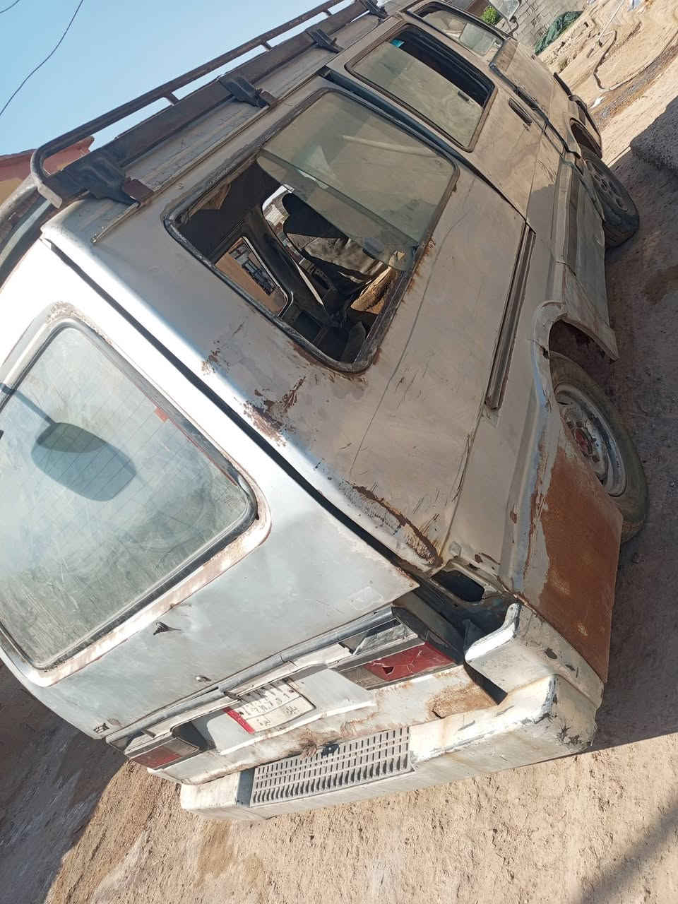 سلام عليكم كيا بسته مديل 94 فإن سياره شوف العين . محرك يبخر كير اكسل كفاله شاصي الورى طاك يريد تعمير  عليها غرامات 300الف  رقم بغداد ألماني  تحويل مباشر  *********** السعر 15وبيها مجال قليل حك الجيه
