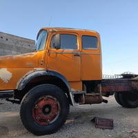 للبيع اقجم موديل ١٩٨٠ كير ٩٠ جديد مكينه عادي لا صرف ولا بخار رقم بغداد...