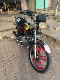 سيفان • موديل ٢١ • يدخن