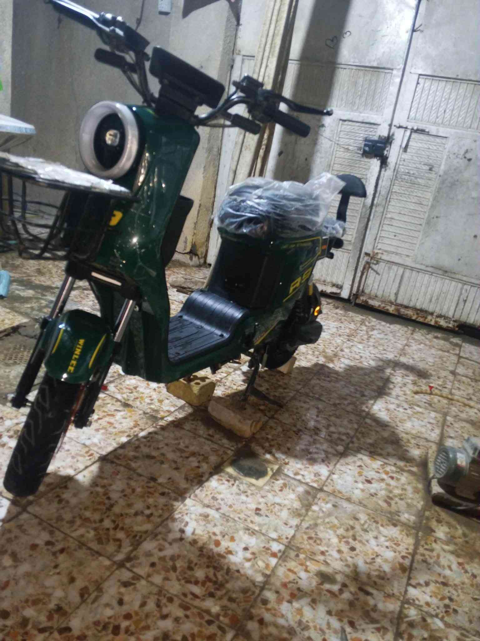 R9 • ٥ بطاريات • قفل ستيرن