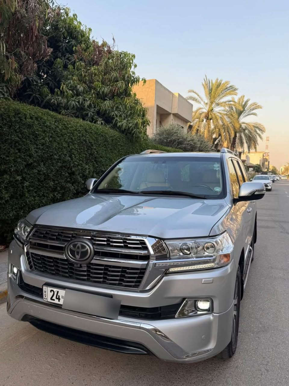 السلام عليكم
لاندكروز 2017 
اعلى فئه Vxs✅
V8_5700
لون رصاصي 
رقم دهوك تحويل ثاني يوم باسمي 
بدون صبغ او ضرر ✅
فقط رصعات اثنين بقبغ الصندوق ✅
السياره ماشيه 163 الف كيلو متر 
السياره بغداد اليرموك 📍
سعرها 51.500 $ ✅
***********☎️
للبيع او مراوس حسب السياره ✅
