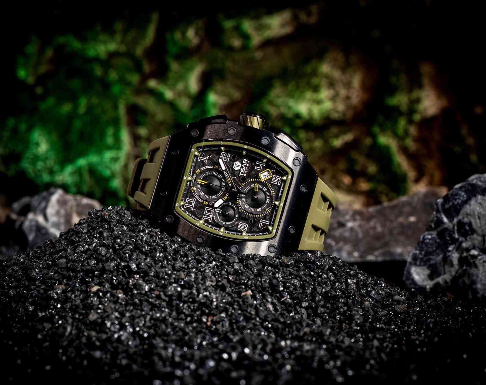 تسار بومبا • TB8204Q-38 • كرونوغراف