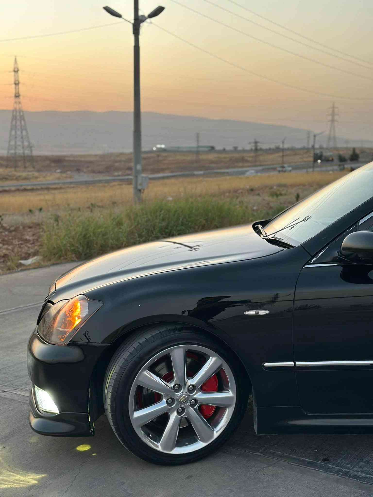 شاهینە 184 موس موسس
کۆدی هەیە
جڵد 
هیتەر 
سڵایت
دینگەی بیلاد ستیل
٤تایەی لۆک
داژبوڵی ڕەقەم یەک
سەقفی شوشەیی
۲٥٠ مەسرەفی تیا نیە 
تازە پۆڵیش کراوە
۱ پارچە بۆیاخ
ڕۆنی مەکینە و هایدرۆلیکی گێڕەکەش گۆڕاوە
بە شەرتی گێڕ و مەکینە و کەڤەر و تەقەو ڕەقە
 هەموو گیانی جایزە
سەیارەی ماڵە 
برێک و تەبرید و هەر چی تۆ ئەتەوێ بە شەرت
77$ مەجالێکی برایانە
هەموو شتێکم نوسیوە 
ڕەحمەتت لێبێ نامە مەنێرە مشتەری تەلەفون کە 
معامالە بە چات و نامە ناکرێ
شوێن پیرەمەگرون
***********
