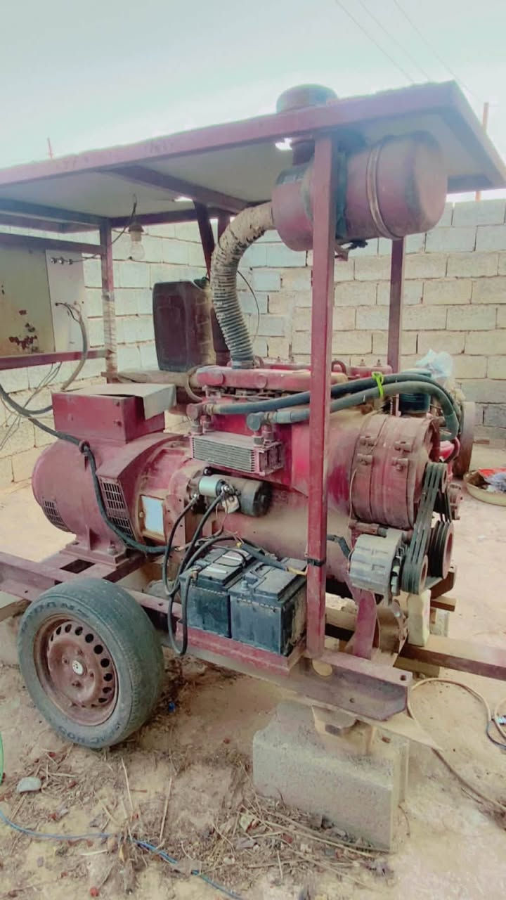 السلام عليكم مولد     Dorman Diesels
* بلد الصنع: ستامفورد (Stamford)، إنكلترا 
4 بستم طبك بلادي ع وضع الشركة ثري فيز 
50 KVA 
السعر 3 مليون ونص  للاستفسار ***********
