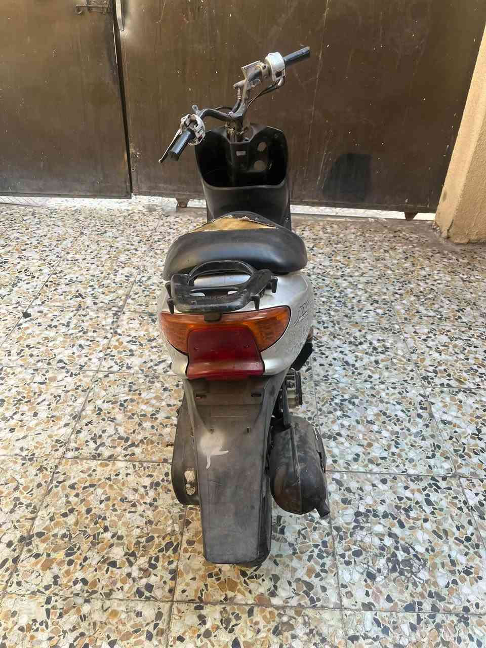 عصفورية • طافية • مجال بسيط