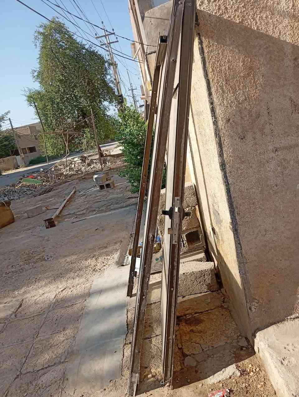 السلام عليكم عندي جامخانه  طول 250 وأرتفاع 200 للبيع
سووها بـ250 رايدينها بـ125 بيهه مجال قليل مكاني ديالى بعقوبه گاطون الرازي 
للشراي يتصل *********** 
متوفر واتساب وتليگرام
