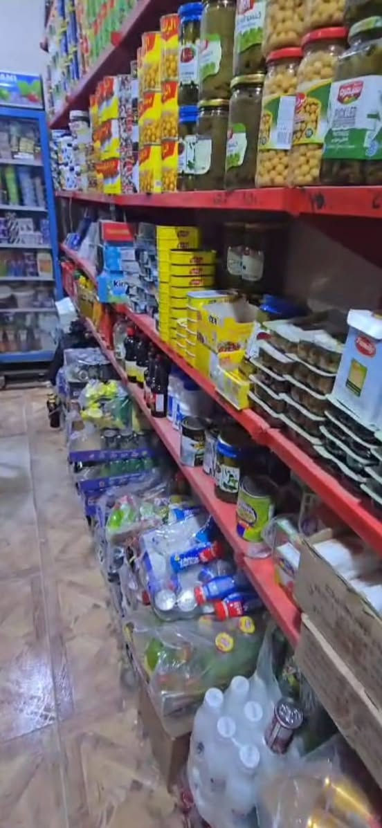 محل للبيع • حي الجامعة • زباين