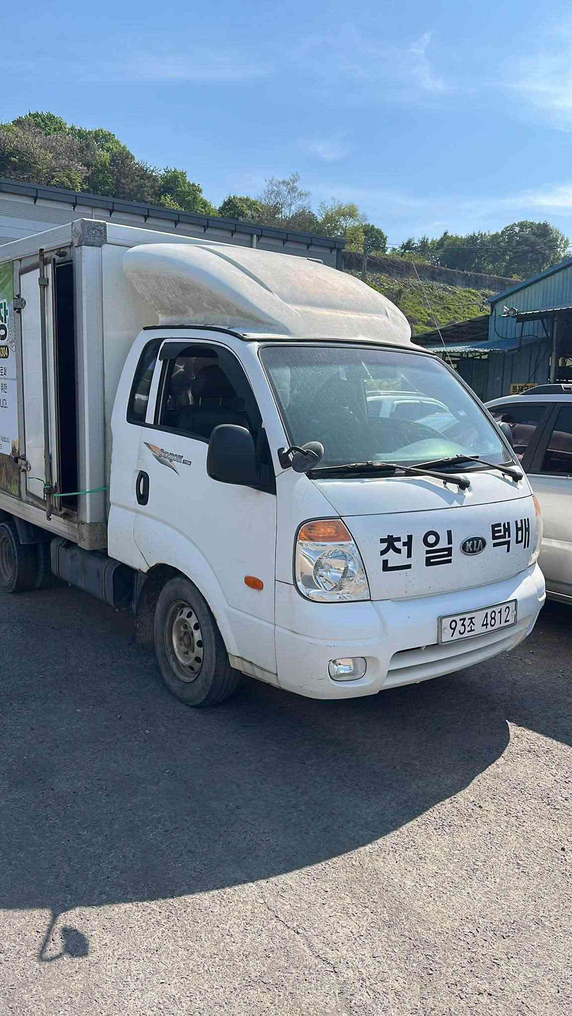 يوجد قطع غيار كيا بنكو جمله فقط!!
شركة ماهر الحجار 
يوجد توصيل لجميع محافظات العراق 🚚 
للتواصل ***********……‭***********‬
