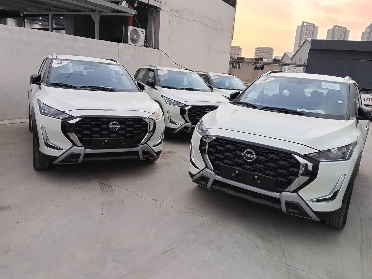 نیسان ماگنێت یابانی  مۆدێل 2025 سفرکیلۆمتر زەمانی 3ساڵ مواسەفات حاسە، شاشە، کامێرا،بةصمة،مةكینةی تؤربؤ  ڕەنگی سپی سەیارەیەکی بەرزی خێزانی بۆ هەر زانیاریەک پەیوەندی بکە *********** سلێمانی معرزی تەحویلەکان
