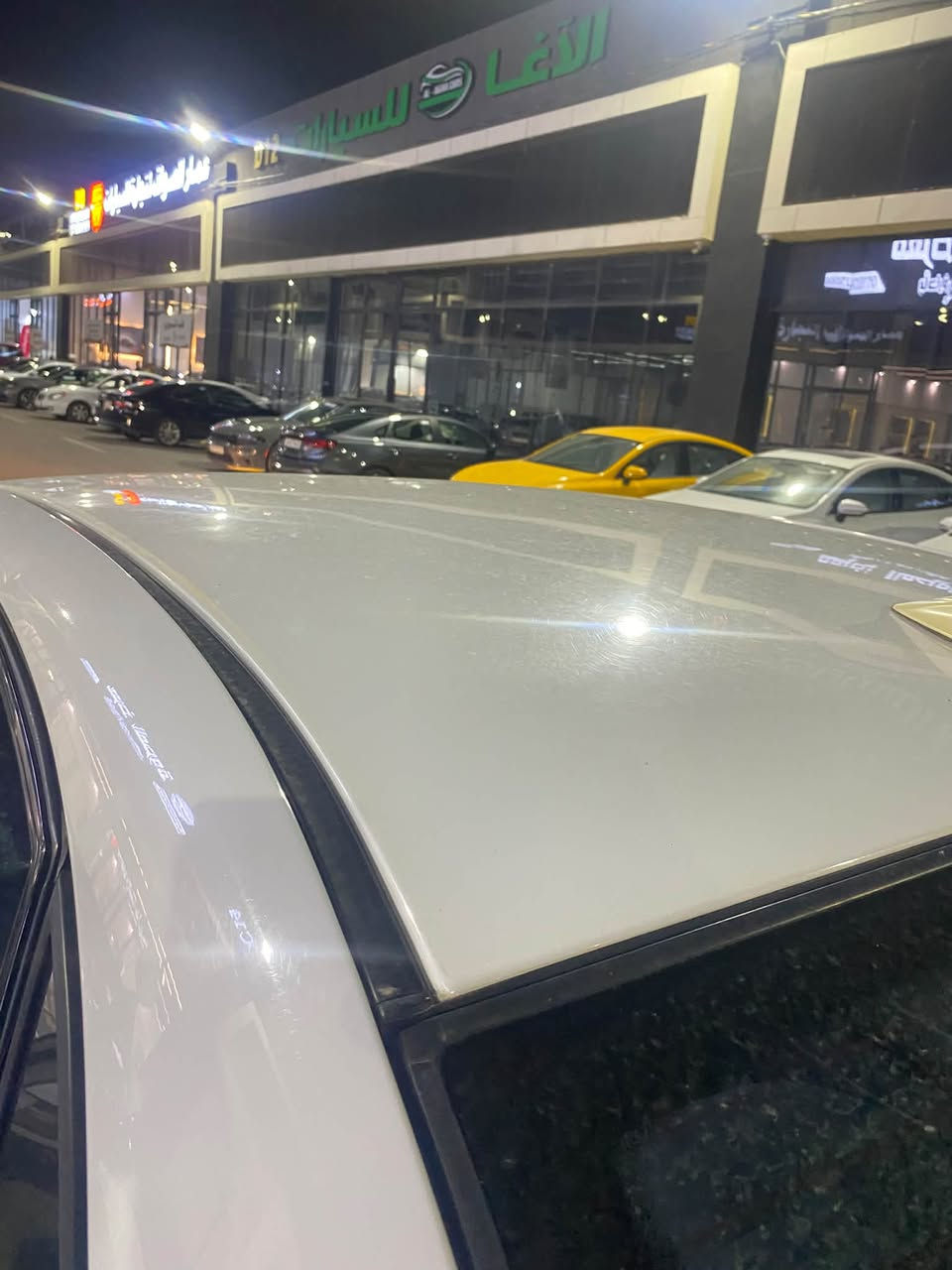 شوفليت اوبترا للبيع
الضرر: داير خلفي وداير امامي صبغ سيارة حلوة ونظيفة 
المحرك: شرط👍 حيل نظيف كير شرط 
تبريد ثلج ❄️ تدفئة شغالة 
طخم جديد 🆕 هزة جديدة
رقم جديد. للاستفسار اكثر الاتصال على الرقم ***********.

نص مكتوب في الصور:
- السبت