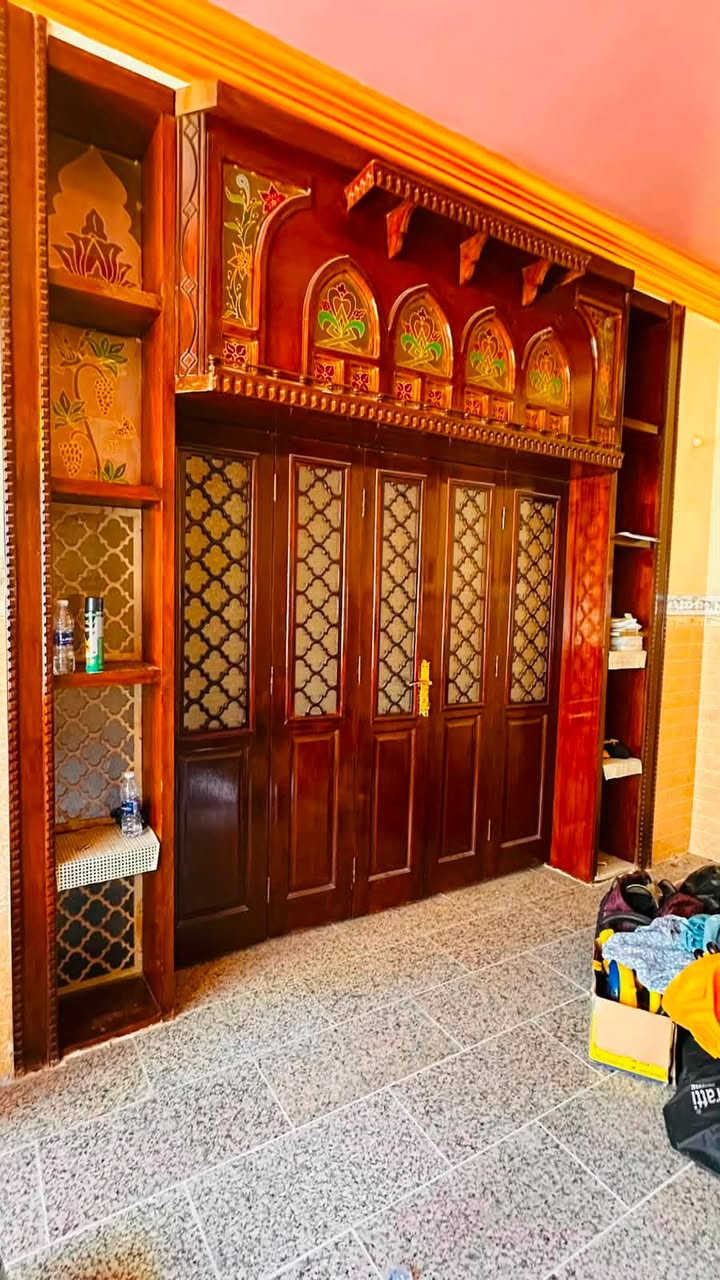 للبيع باب تزكام جديد جدا  للستفسار ***********

