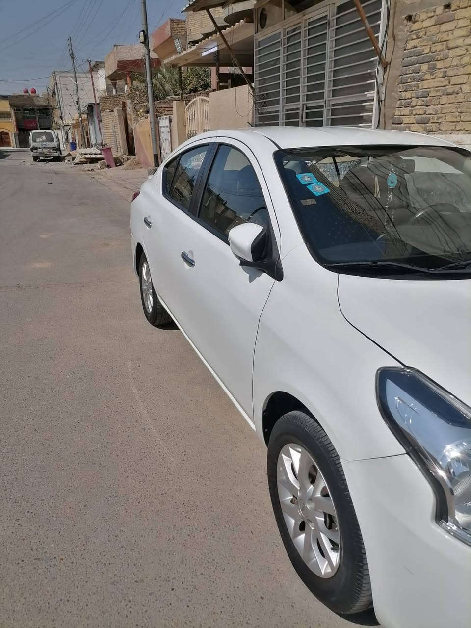 للبيع نيسان صني مصري
موديل 2023
ماشية (32000) كم
المواصفات 
تبريد قطعتين خير من الله 
كير ومكينة مكفولات
جام كهربائي (4)
مري شفت
يدات نيكل
كاميرا خلفية 
شاشة ذكية 
رقم بغداد 

الاضرار 
صبغ بنيد گد (5) اصابع 
صبغ البابتين الخلفي والجاملغ شي قليل 
السعر (11000) دولار 
الرقم ***********
