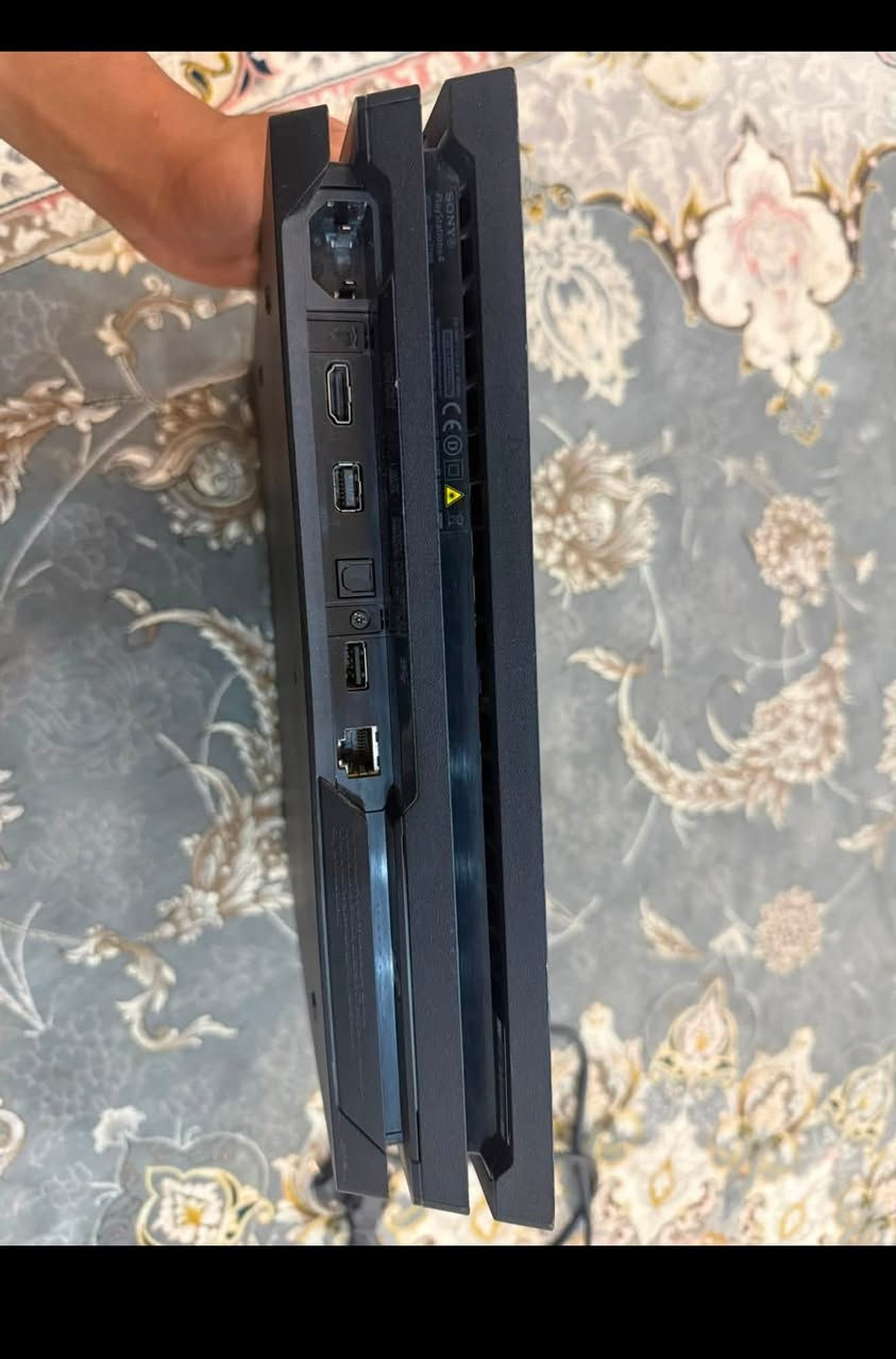 بلي فور برو كامل ملحقات وياه جوستكين ولعبه الجهاز اونلاين مفتوح تنظيف أوساخ بس الجهاز مكفول وعلى الفحص
*********** هذا رقمي مكاني بغداد قرب جسر الدباش سعره
230 وبي مجال
