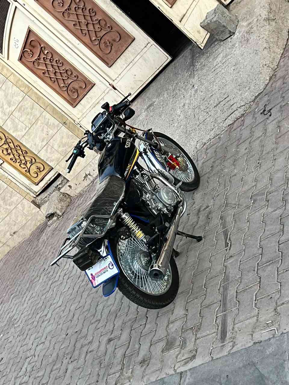 دراجه نامي برو ماكس للبيع كلشي شغال منفيس موديل 24 كلشي شغال ما نقصها برغي الي يحب يدخل خاص او واتساب *********** ادمن ❤️
