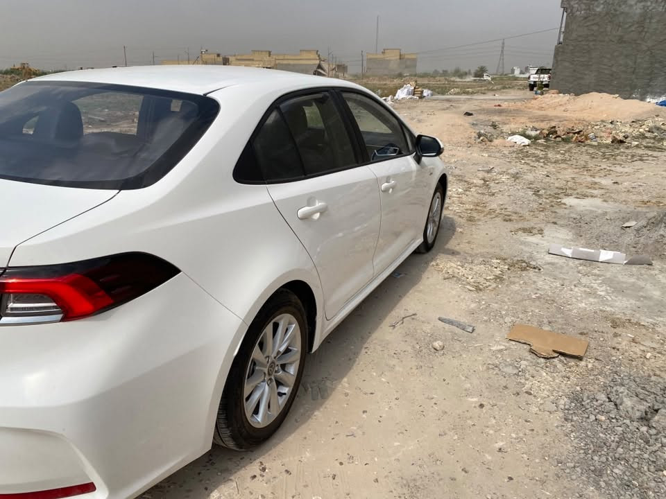 السلام عليكم
للبيع تيوتا كورلا هايبرد الشكل الخليجي 2025زيرررررررررررو
بيهه بار بجاملغ واضحه صوره كدامك 
المواصفات :
بصمة
ذخول ذكي عل ابواب
جلد اسود 
كامرة خلفية
ابل كار بلي
رادار +تحديد مسار
بصمات عداد 2
فتحة سقف
اوتو هولد
هاند بريك بصمة
قطعتين تبريد 
وباقي المواصفات 
السياره جاهزه مابيها اي نقص
السيارة باسمي وتحويل ثاني يوم
رقم بغداد
السعر 25 مليون ونص 
رقم هاتف ***********
